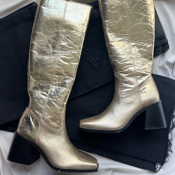 Vince Camuto Gold Sangeti Boots 👢 - Picture 6 of 8